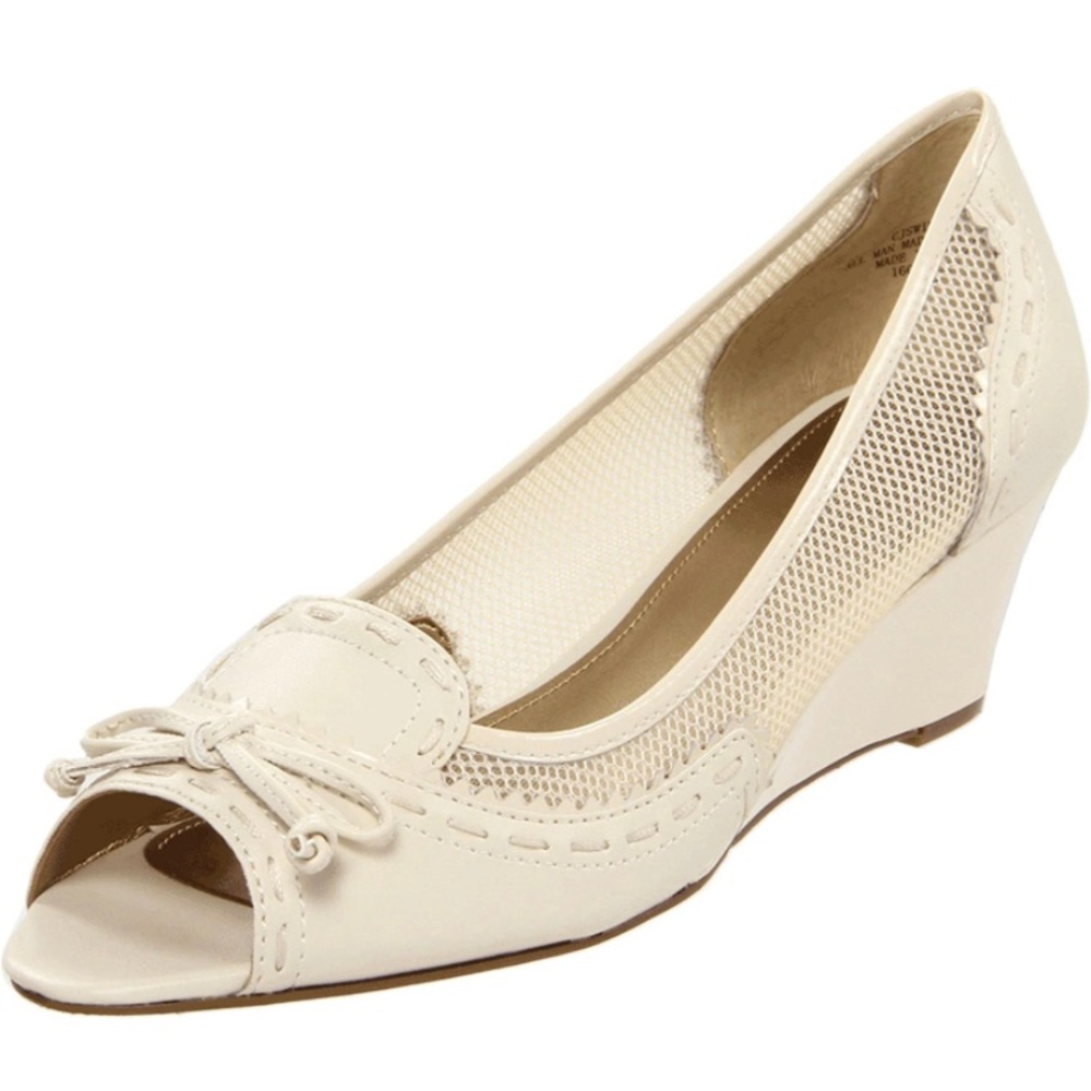 Circa Joan&David Swinton wedge pump